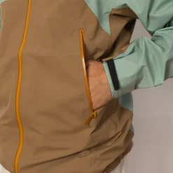 Beta Jacket - Trail Magic