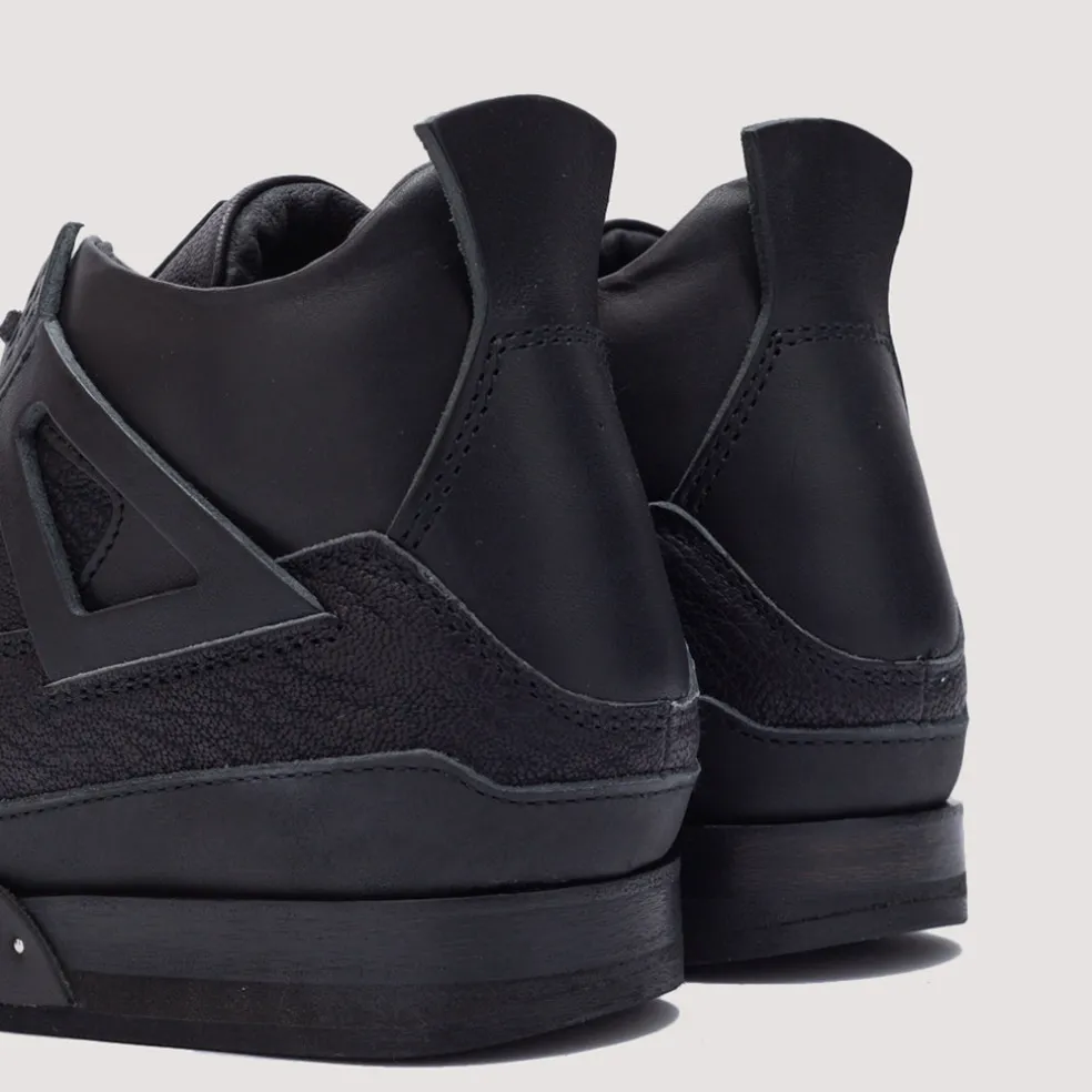 MIP 10 - Black