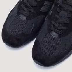 U991KK2 - Black/Black